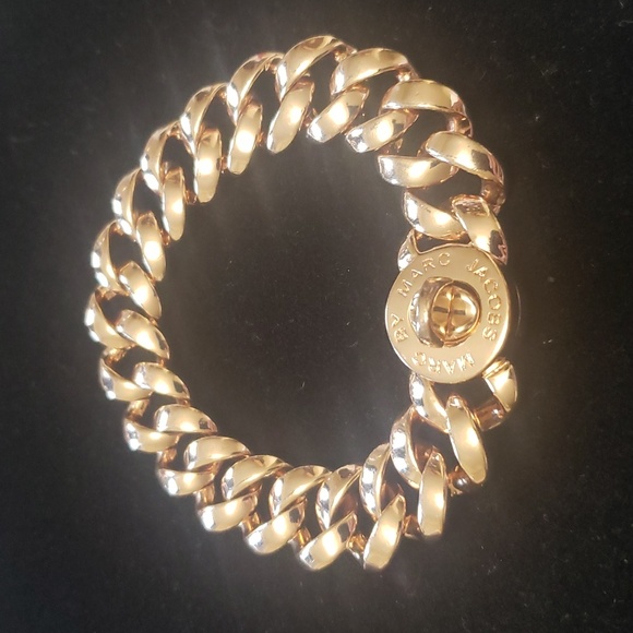 Marc By Marc Jacobs, Gold Chain Link - Picture 3 of 10